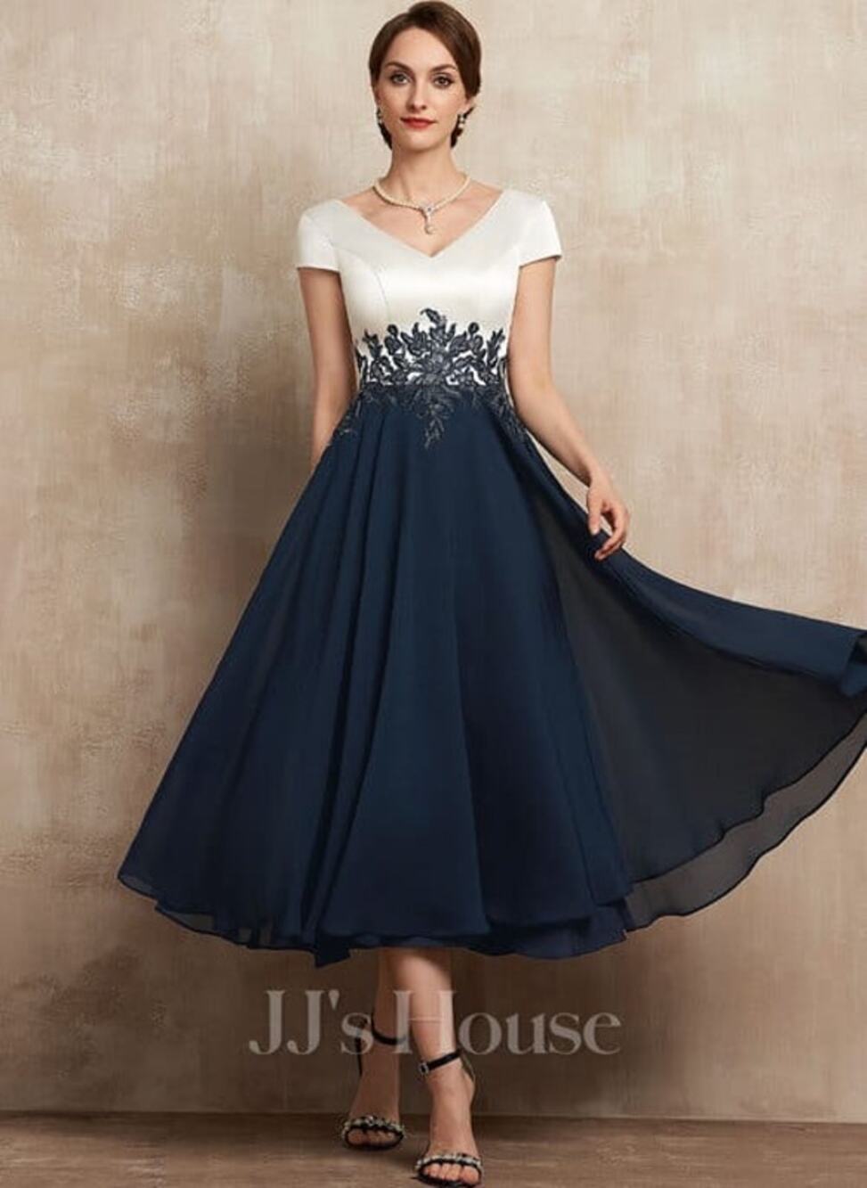 JJ’S House NWT Sibyl Dark Navy/White A-line V-Neck Satin Dress Size 6 #225564
